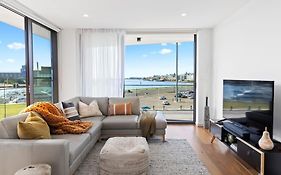 Harbour Towers, Newcastle'S Elite Apartment Stays, Free Parking & Tram Access