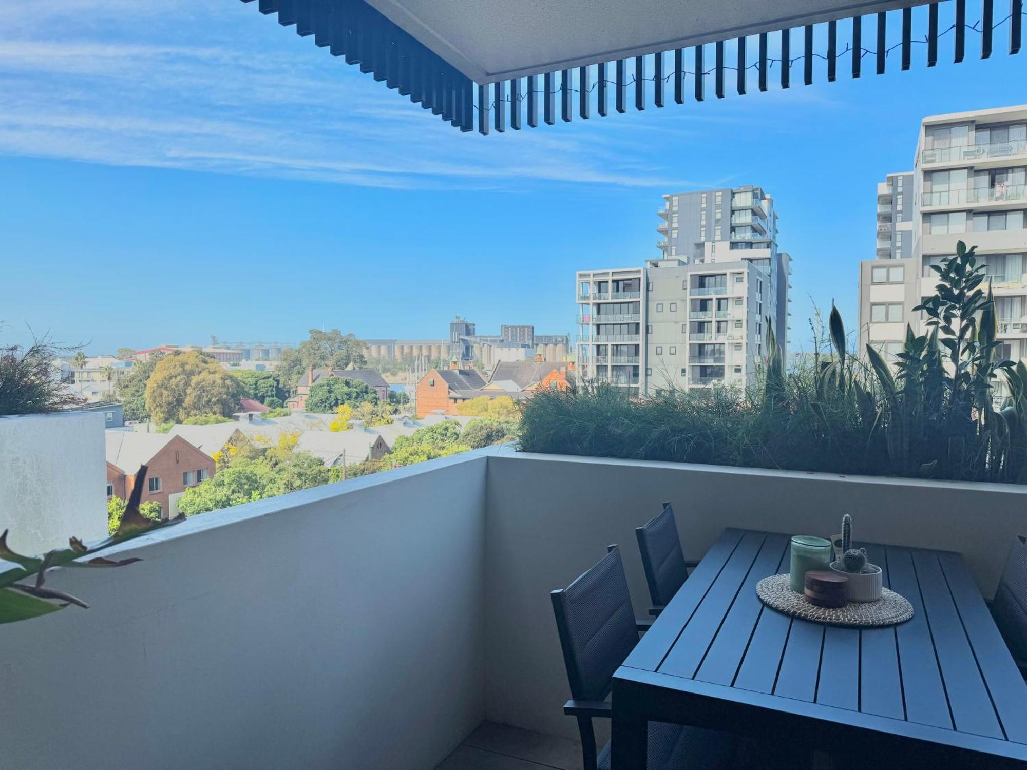 Harbour Towers, Newcastle'S Elite Apartment Stays, Free Parking & Tram Access Exterior photo